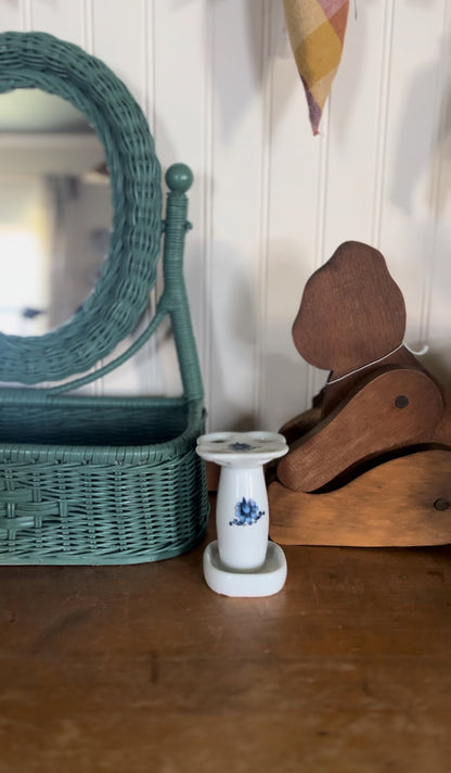 Ceramic Blue Floral Toothbrush Holder