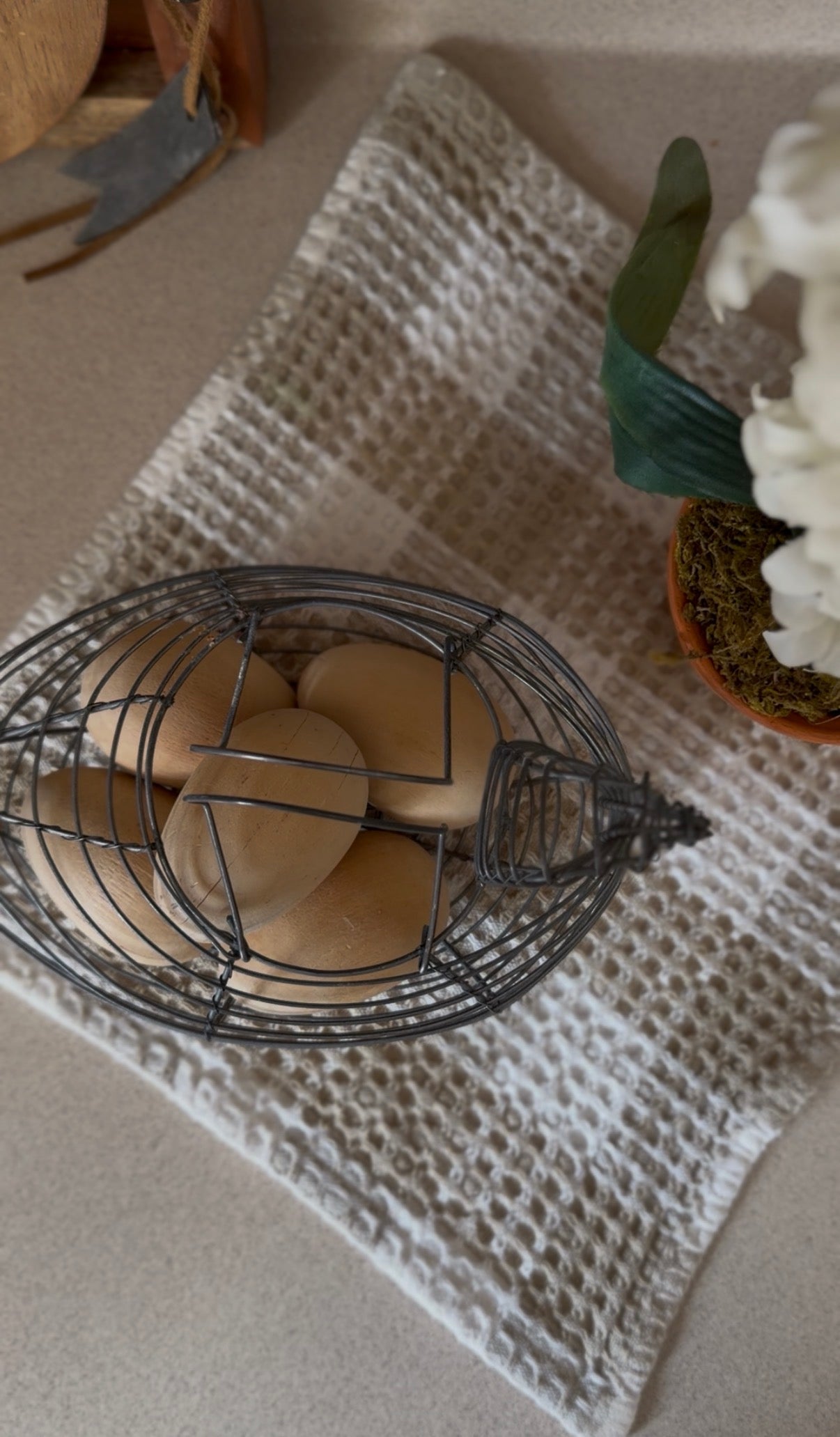 Wire Chicken Egg Basket with Wooden Eggs