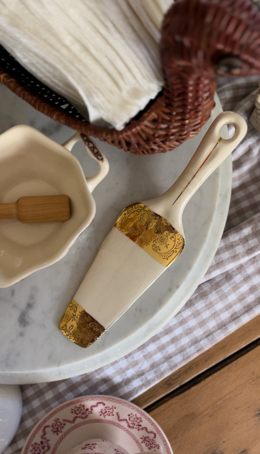 Porcelain White and Etched Gold Cake Server