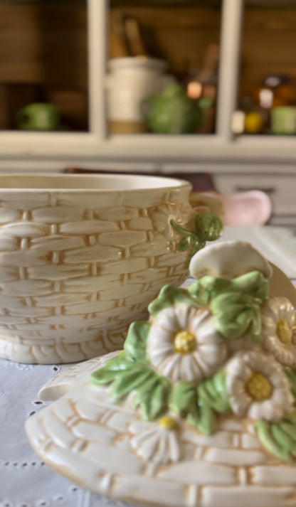 Daisy Tureen Set