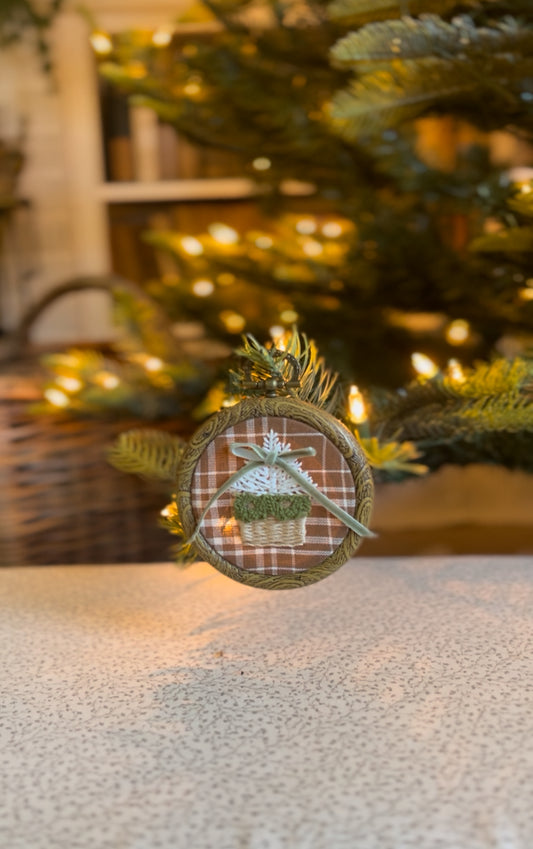 Small White Christmas Tree Basket Embroidery Ornament