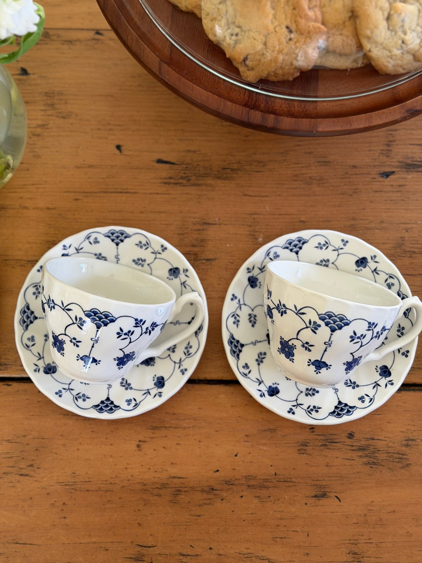 The Georgian Collection 29 piece Dinnerware Set in the "Finlandia" Pattern made in Churchill England
