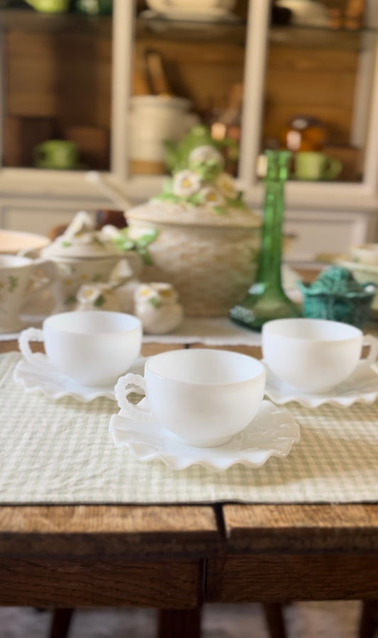 Hazel Atlas Ripple Crinoline set of 3 teacups and saucers