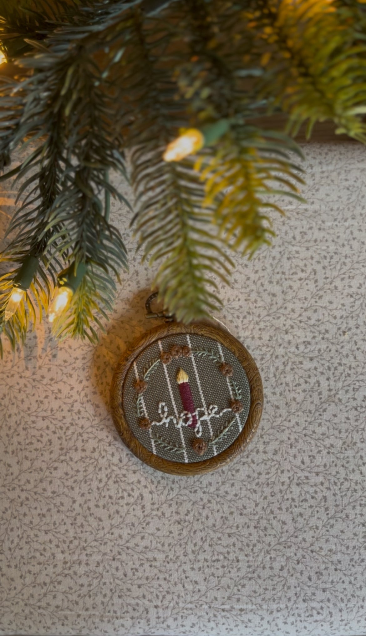 Small "Hope" Advent Candle Embroidery Ornament