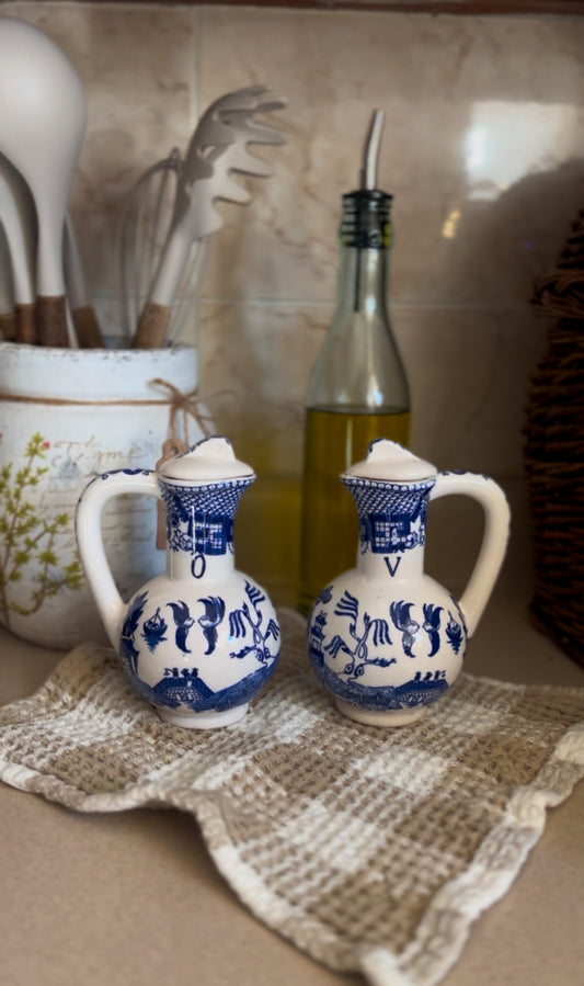 Blue Willow Oil and Vinegar Cruets