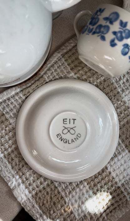 Set of 4 English Ironstone Tableware (EIT) Blueberry Patterned Teacups and Saucers made in England