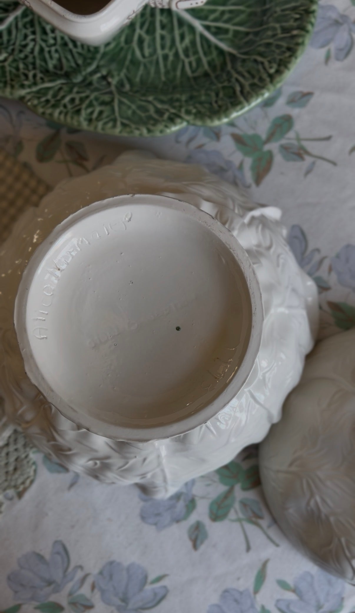 Holland Mold White Cabbage Soup Tureen