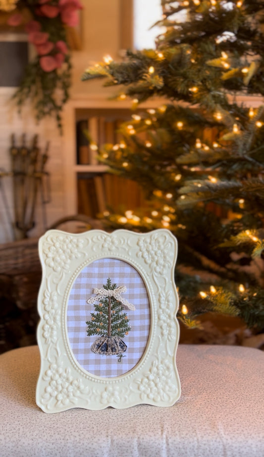 Large Christmas Tree Embroidery Frame