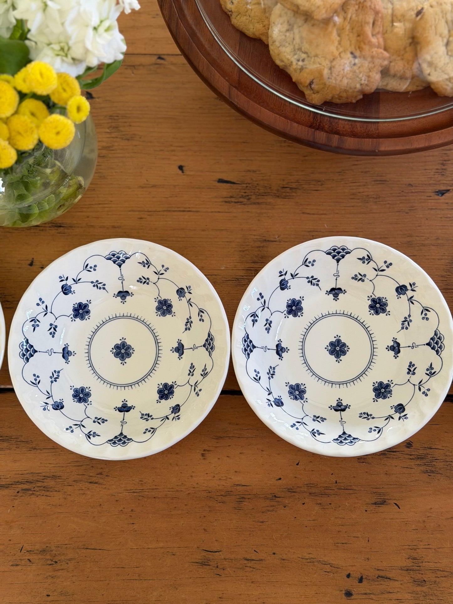 The Georgian Collection 29 piece Dinnerware Set in the "Finlandia" Pattern made in Churchill England