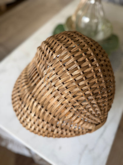 Wicker Buttocks Gathering Basket (flowers not included)