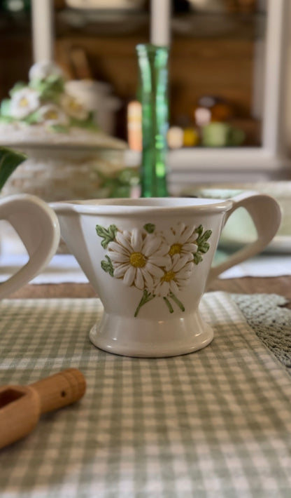 Daisy Sugar Dish and Creamer Set