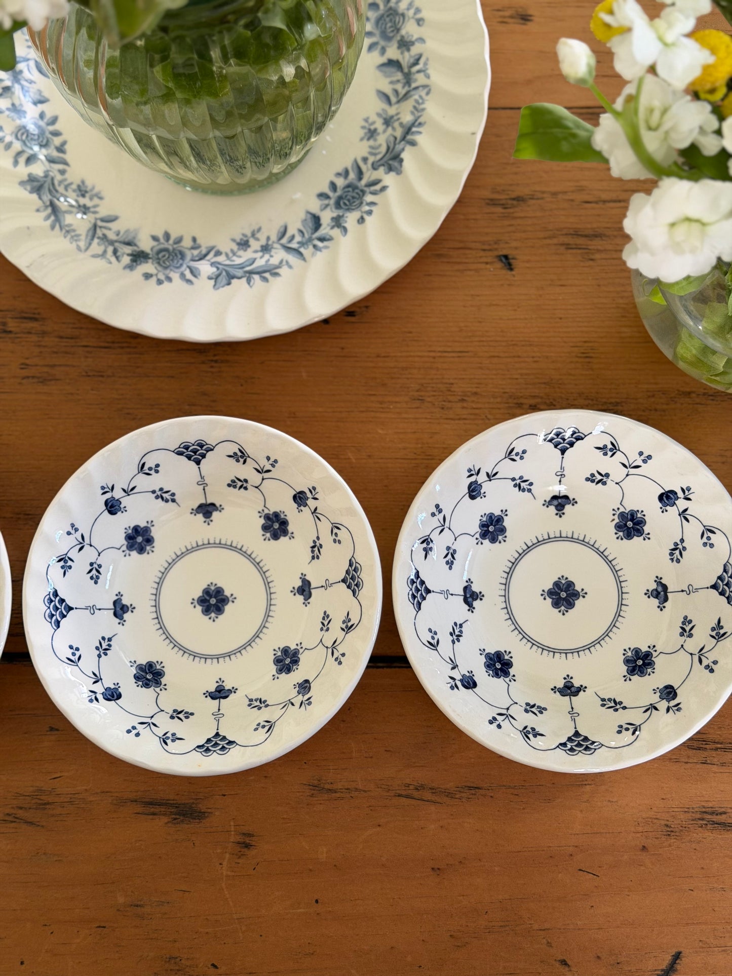 The Georgian Collection 29 piece Dinnerware Set in the "Finlandia" Pattern made in Churchill England