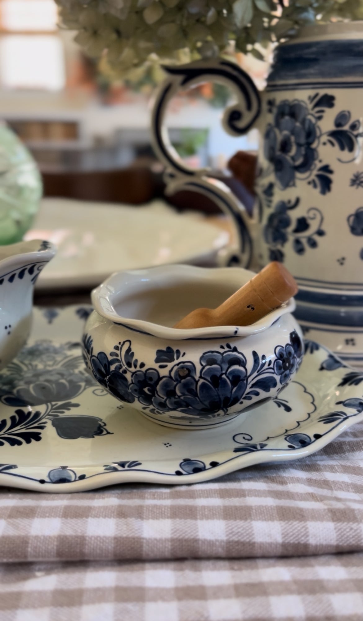 Delft Holland Teapot, Sugar Dish, Creamer, and Tray Set