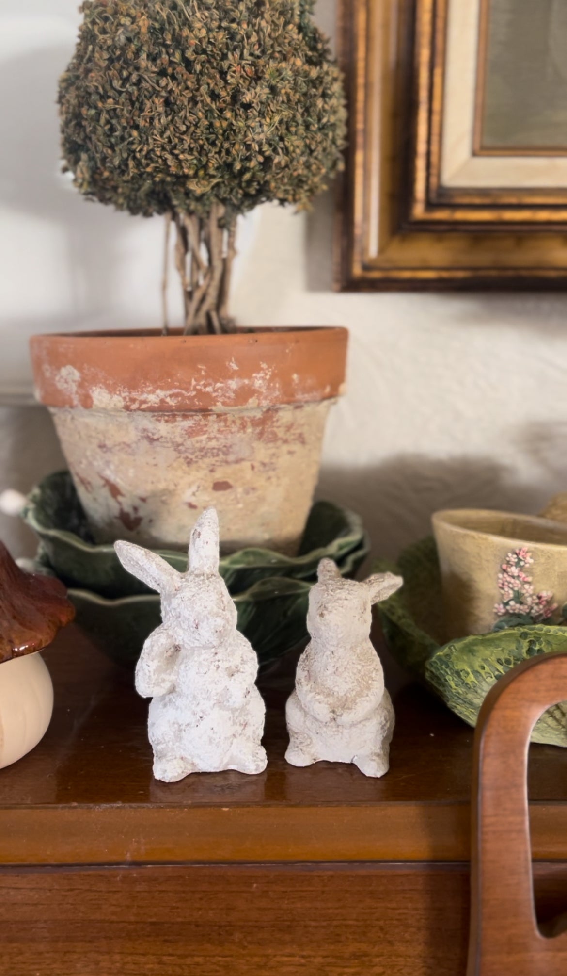 Set of 2 Hand-painted Bunnies