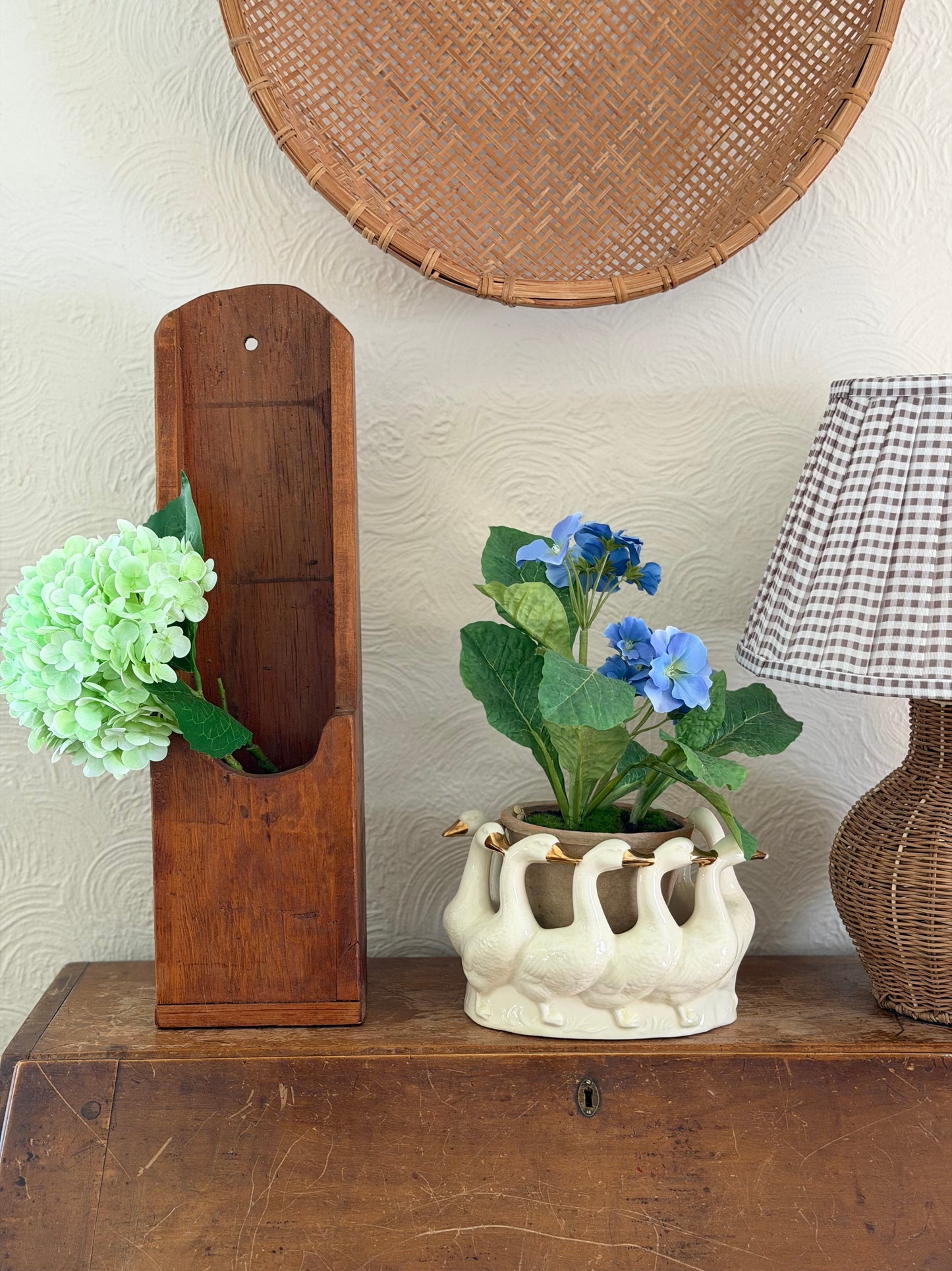 Wooden Candle Box Wall-hanging (flowers and candles not included)